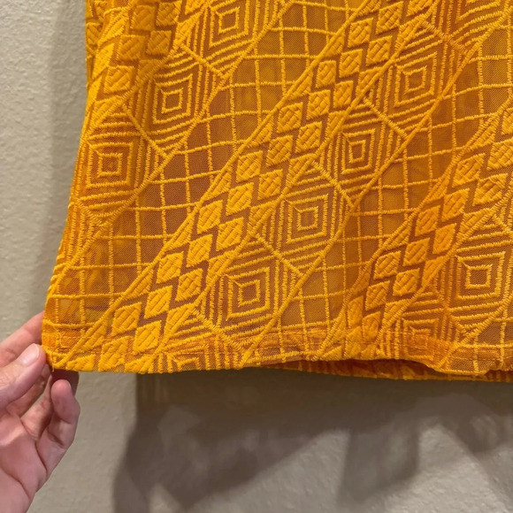 Calligraphie Yelow Goldenrod Lace Sleeveless Ruffle Sleeve Top High Neck Sz XL - Picture 3 of 10